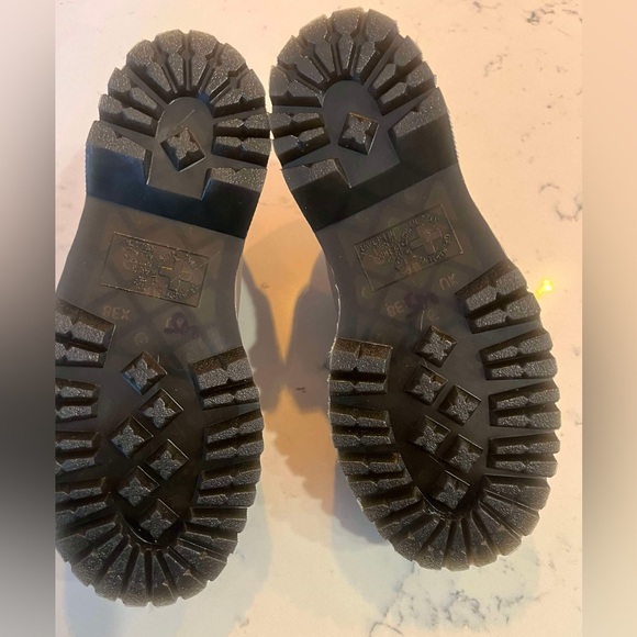 Dr. Martens Men’s SZ.9 1461  Quad II Leather Platform Taupe Shoes New - Picture 6 of 14